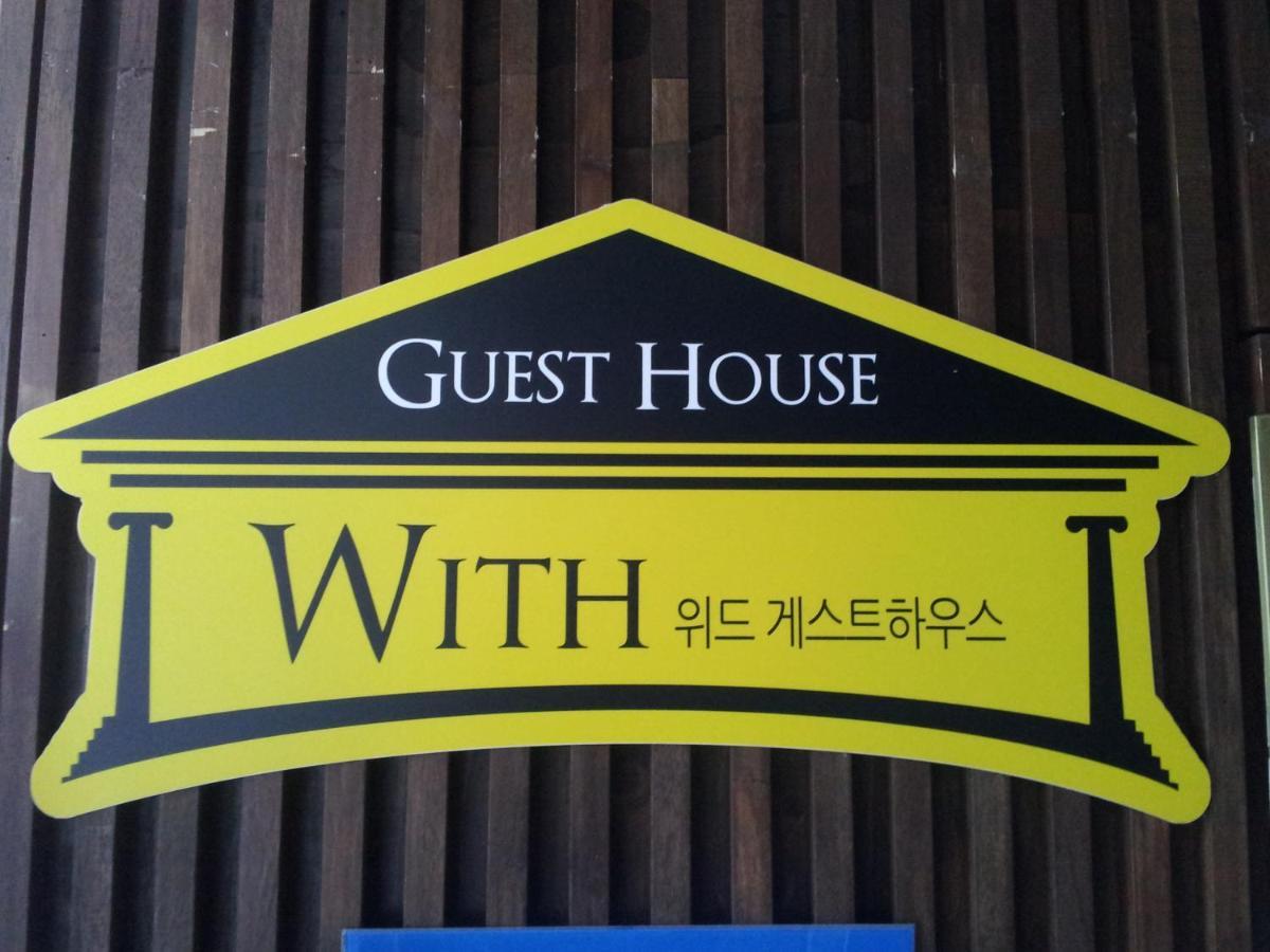 With Guesthouse Busan Exterior foto